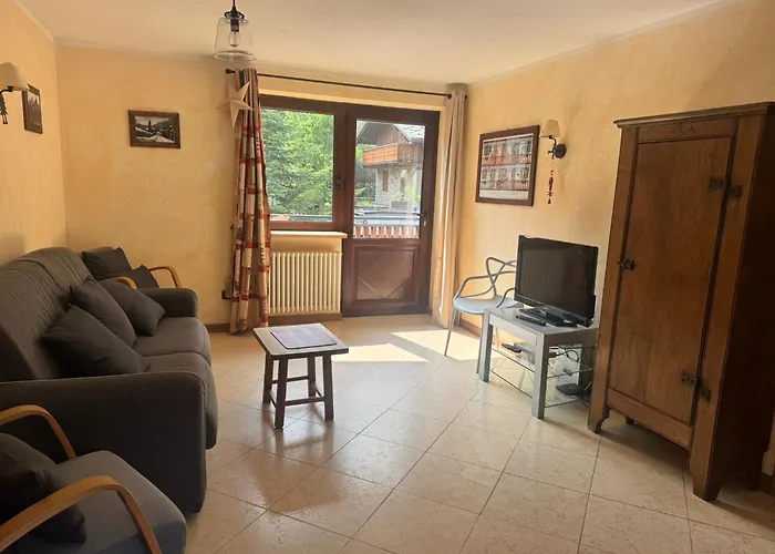 We Are 4810 Le Piolet Apartman